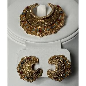 Vintage mid century Crown Brooch & clip on earrings by the Art Jewelry Company